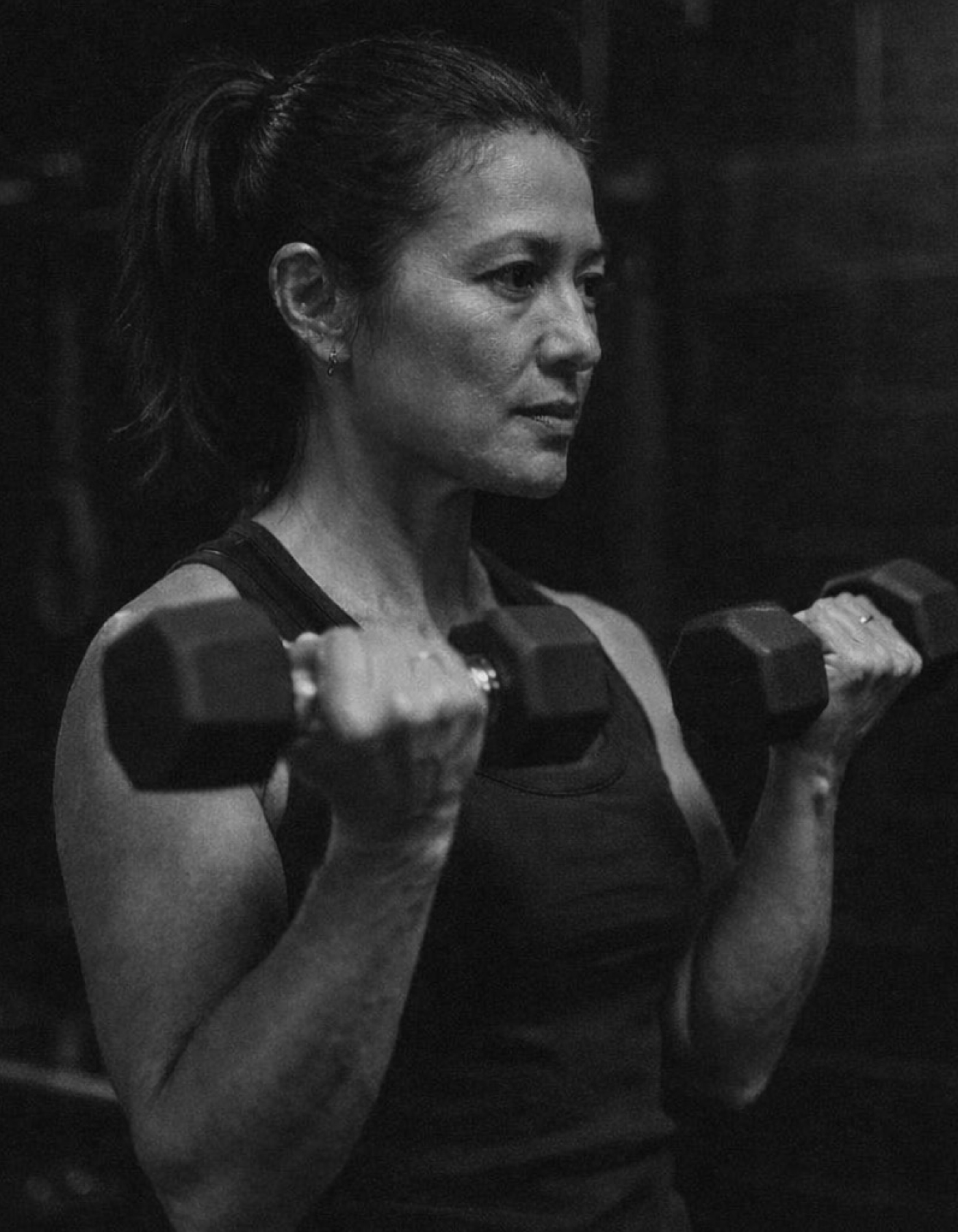 Image of a 40-something-year-old man working out.